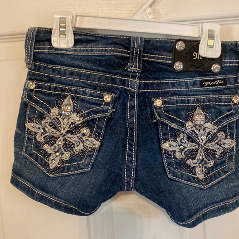 Girls Miss Me jean shorts size 10 8